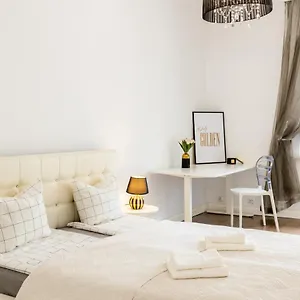 Golden - Stylish And Luxury - Podwale Apartament